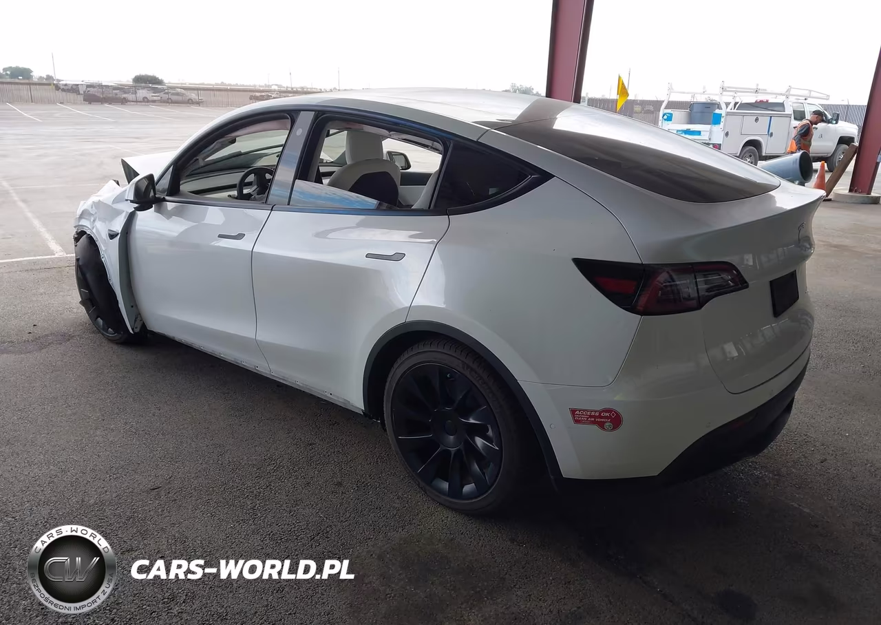 2022 Tesla Model Y Long Range Dual Motor All-Wheel Drive VIN:7SAYGDEE0NF487643 - 3