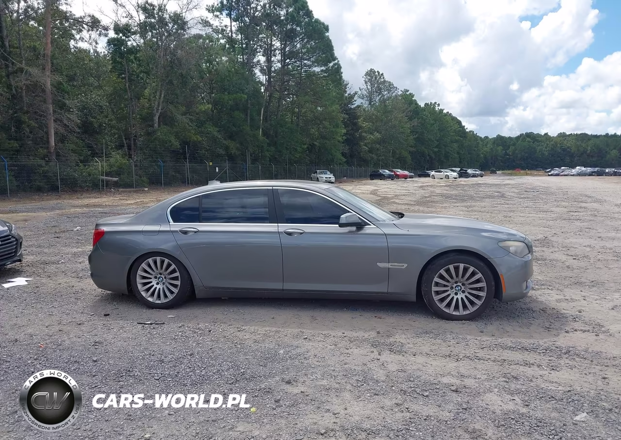 2012 BMW 750Li VIN:WBAKB8C54CDX20324 - 13