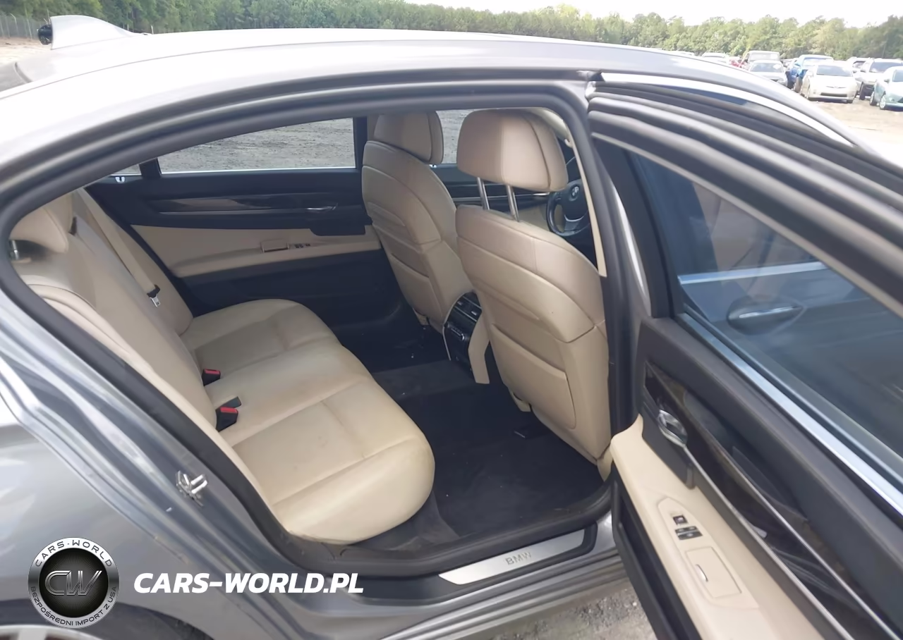 2012 BMW 750Li VIN:WBAKB8C54CDX20324 - 8
