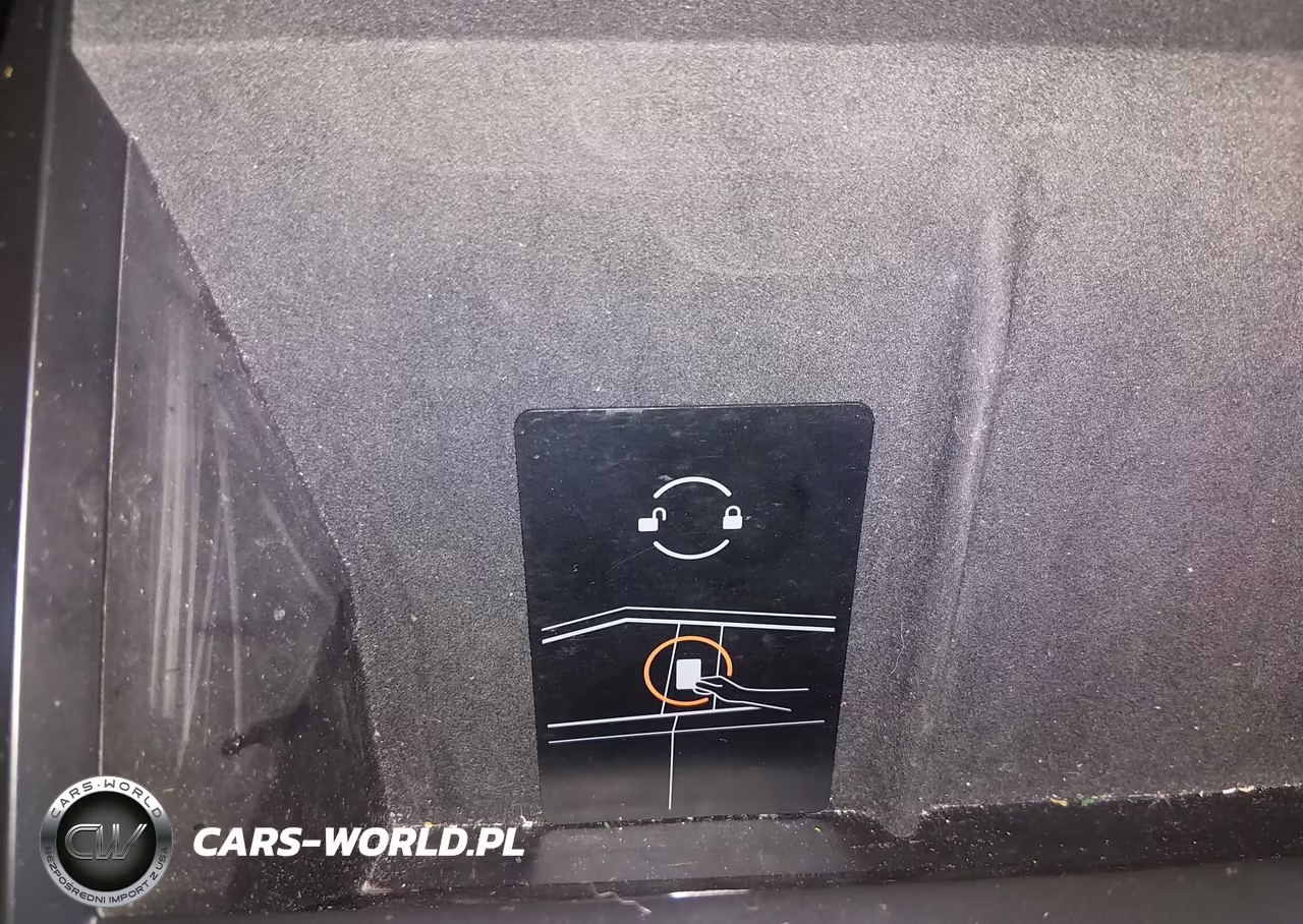 2025 Tesla Cybertruck All-Wheel Drive VIN:7G2CEHED1SA058495 - 10