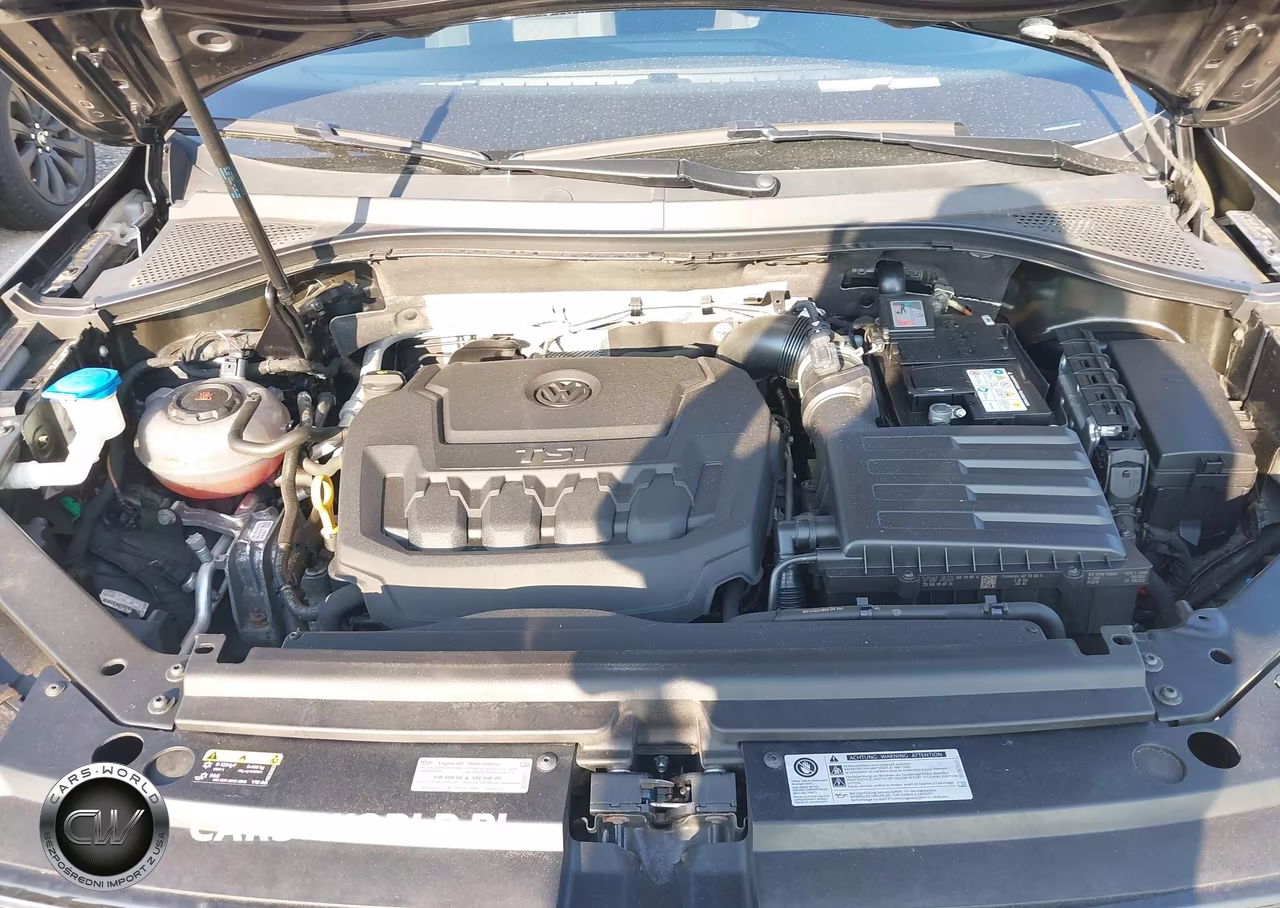 2018 Volkswagen Tiguan 2.0T S VIN:3VV1B7AX4JM112755 - 10