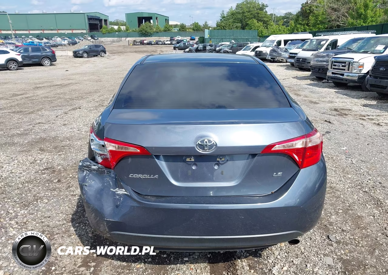 2017 Toyota Corolla Le VIN:5YFBURHE2HP693981 - 16
