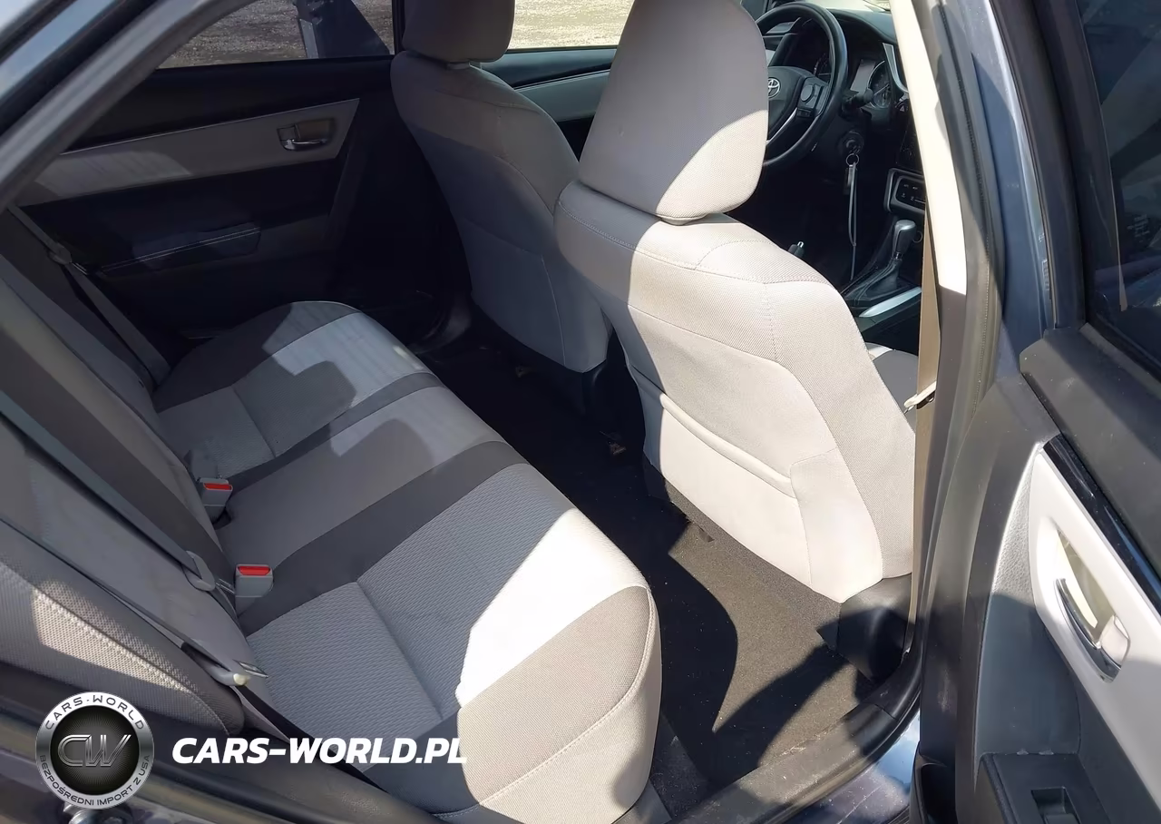 2017 Toyota Corolla Le VIN:5YFBURHE2HP693981 - 8