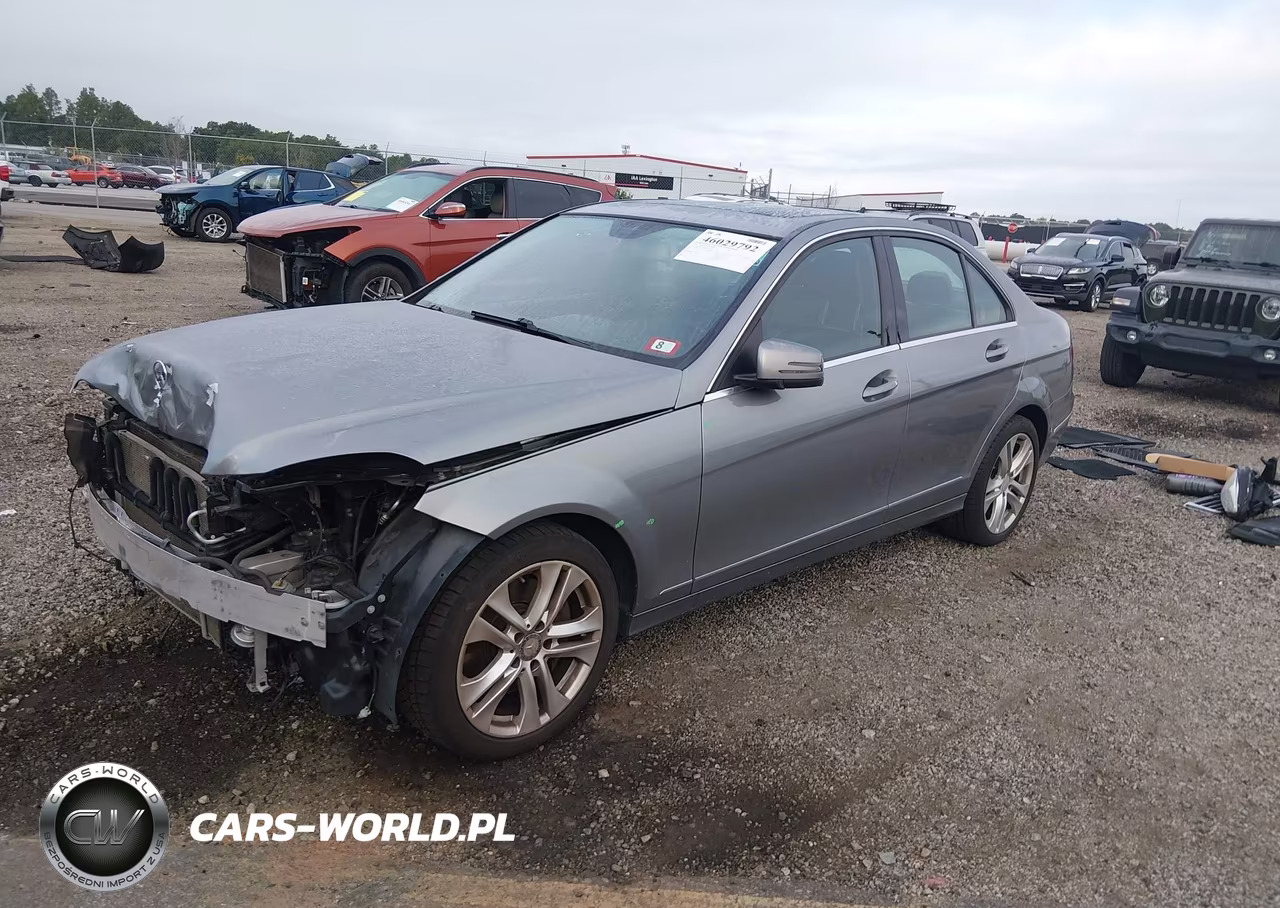 2014 Mercedes-Benz C 300 Luxury 4Matic VIN:WDDGF8AB3EA943261 - 2