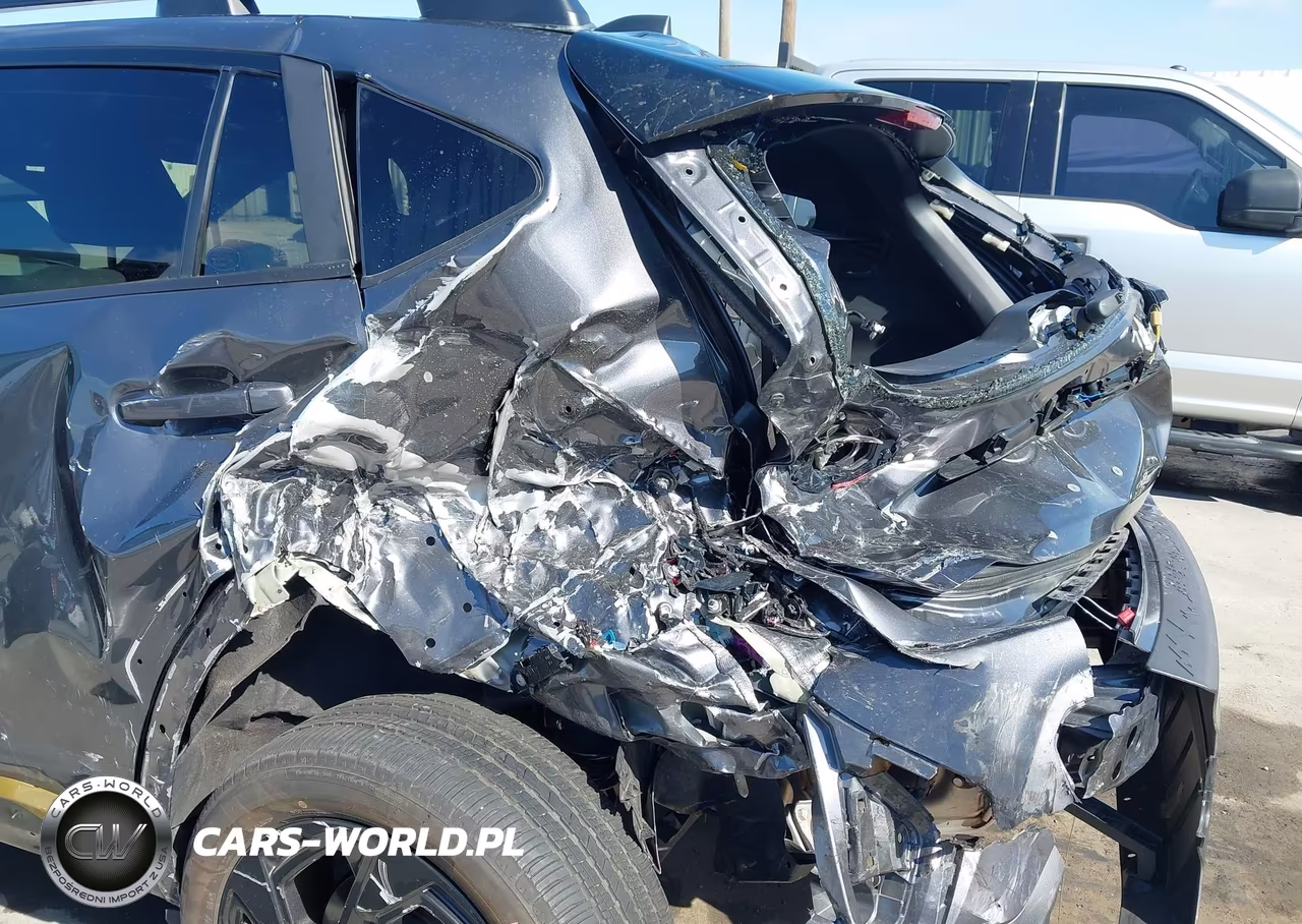 2024 Subaru Crosstrek Sport VIN:4S4GUHF61R3817918 - 6