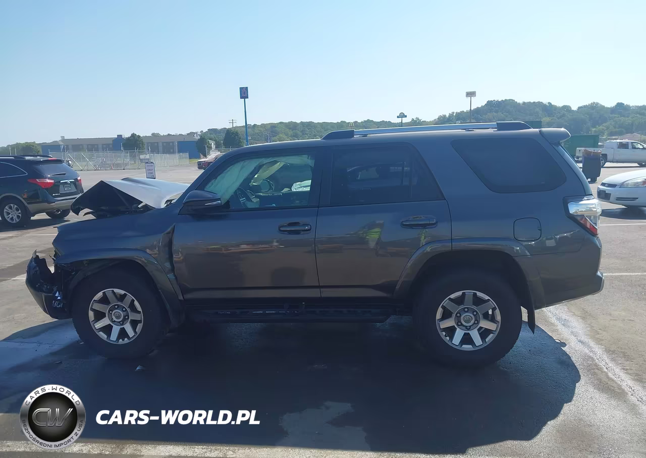 2016 Toyota 4Runner Trail Premium VIN:JTEBU5JR8G5327181 - 13