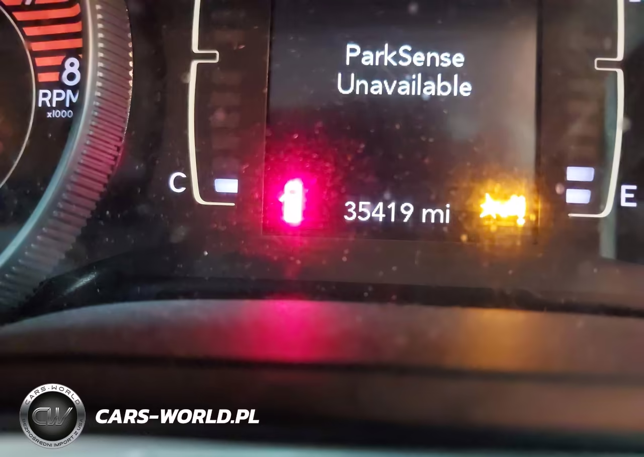 2021 Jeep Cherokee Latitude Lux 4X4 VIN:1C4PJMMX9MD201310 - 15