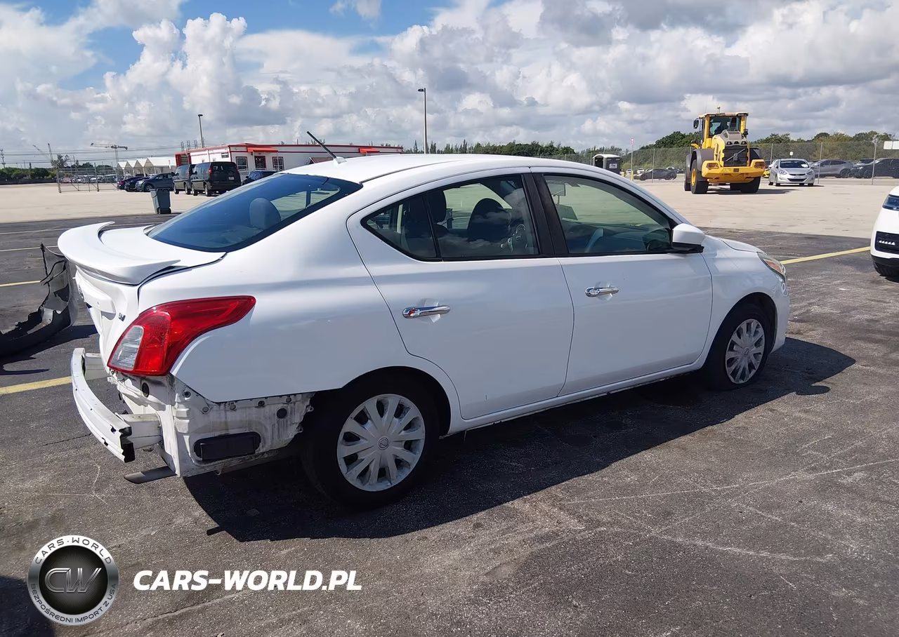 2018 Nissan Versa 1.6 Sv VIN:3N1CN7AP1JK412931 - 4