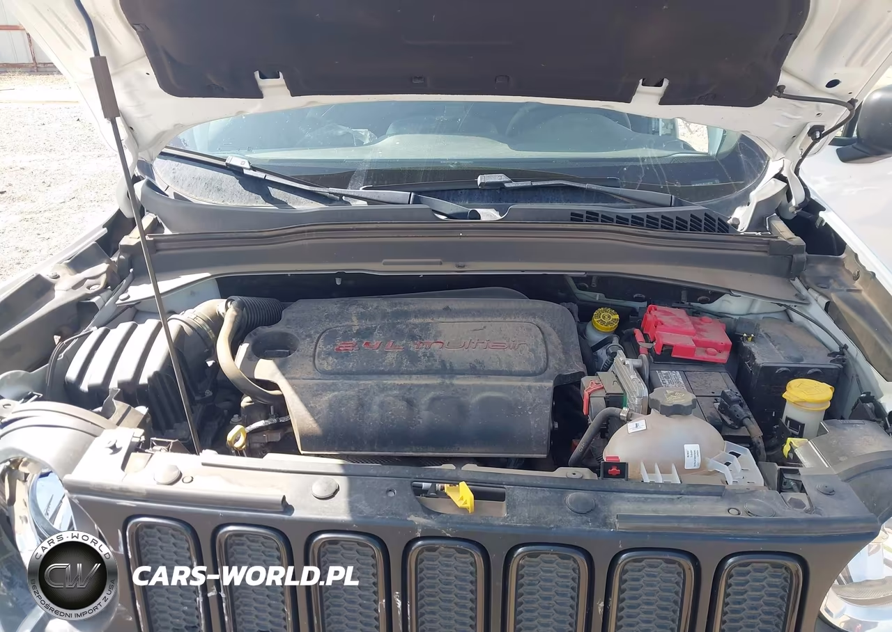 2018 Jeep Renegade Upland Edition 4X4 VIN:ZACCJBAB1JPJ14684 - 10