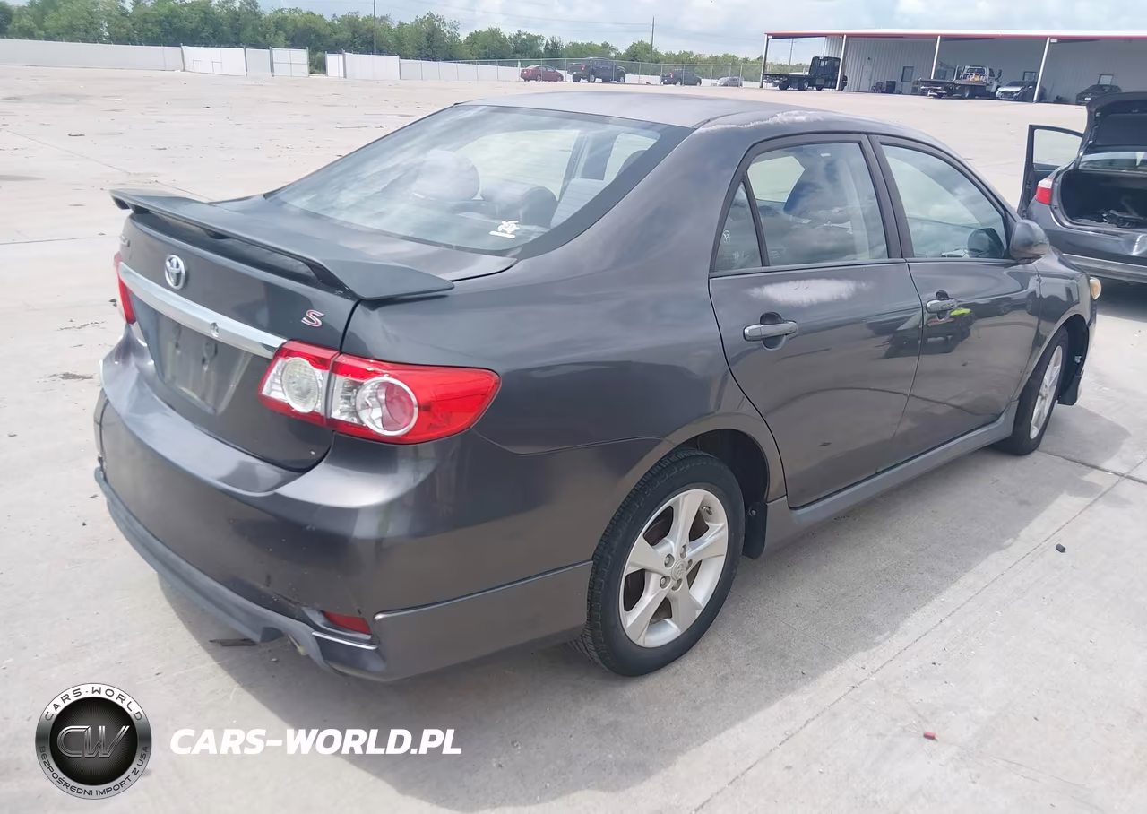 2011 Toyota Corolla S VIN:2T1BU4EE1BC695199 - 4