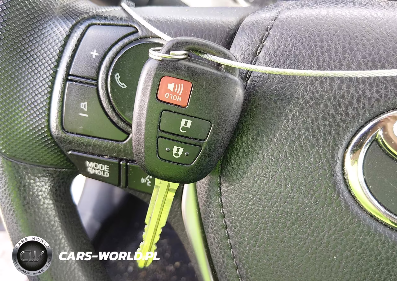 2018 Toyota Rav4 Le VIN:JTMBFREV7JJ218576 - 11