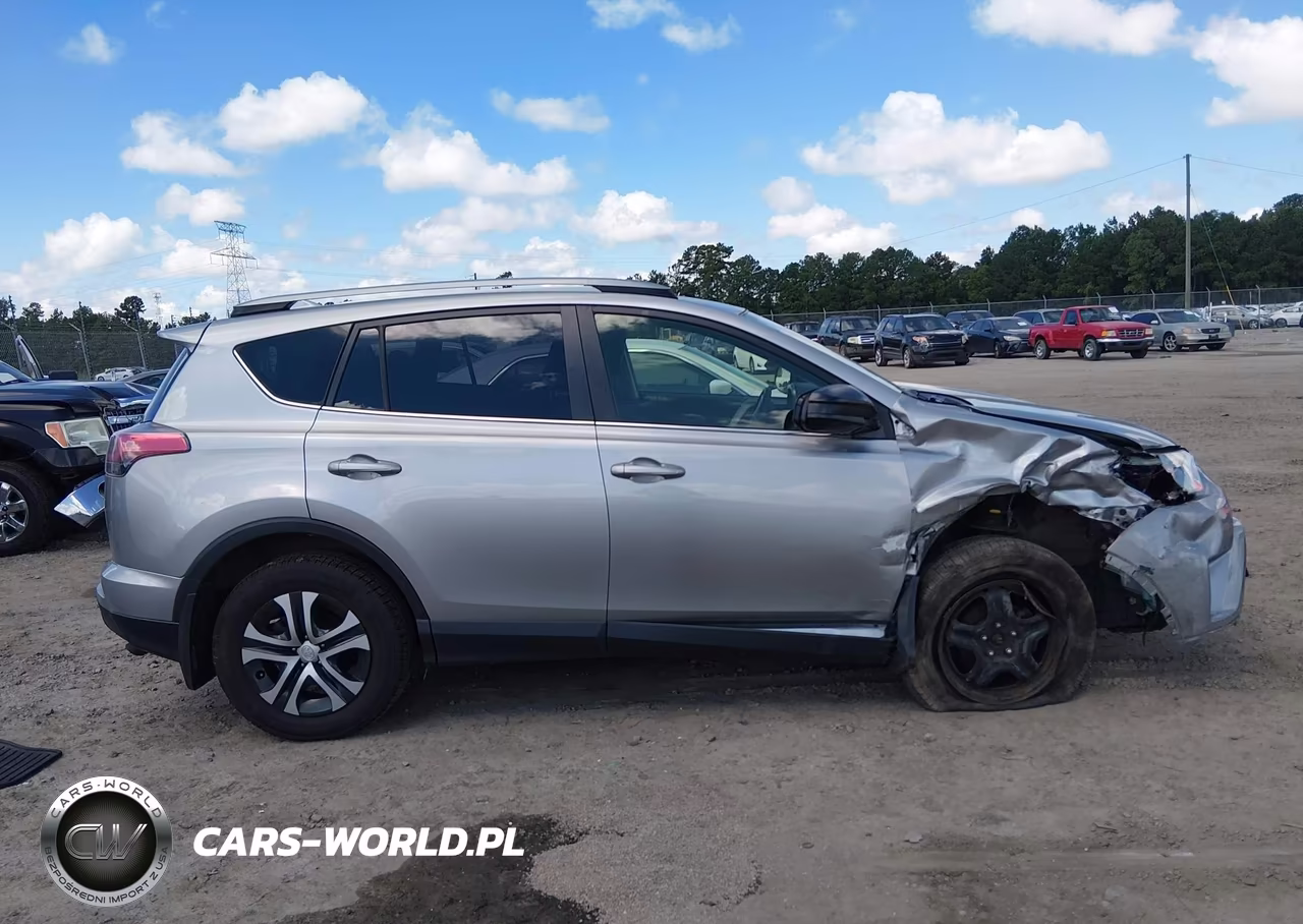 2018 Toyota Rav4 Le VIN:JTMBFREV7JJ218576 - 14