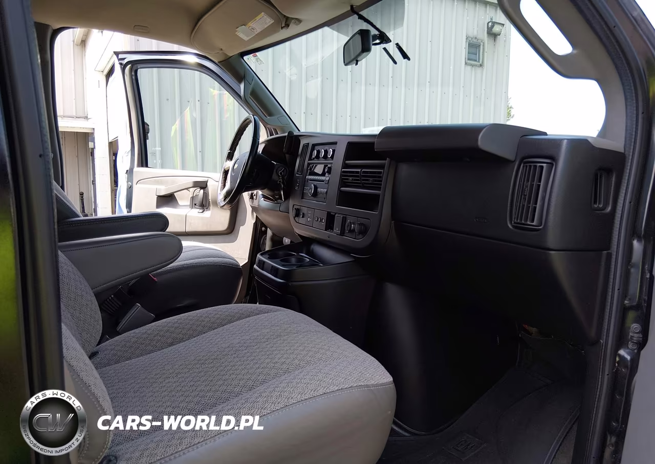 2018 Chevrolet Express 3500 Lt VIN:1GAZGPFG2J1283957 - 5