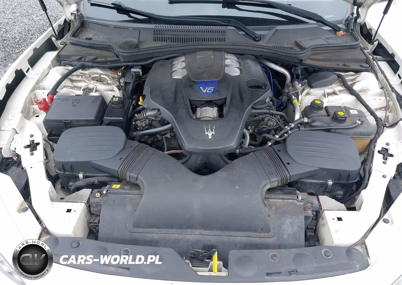 2015 Maserati Ghibli S Q4 VIN:ZAM57RTA5F1136813 - 10