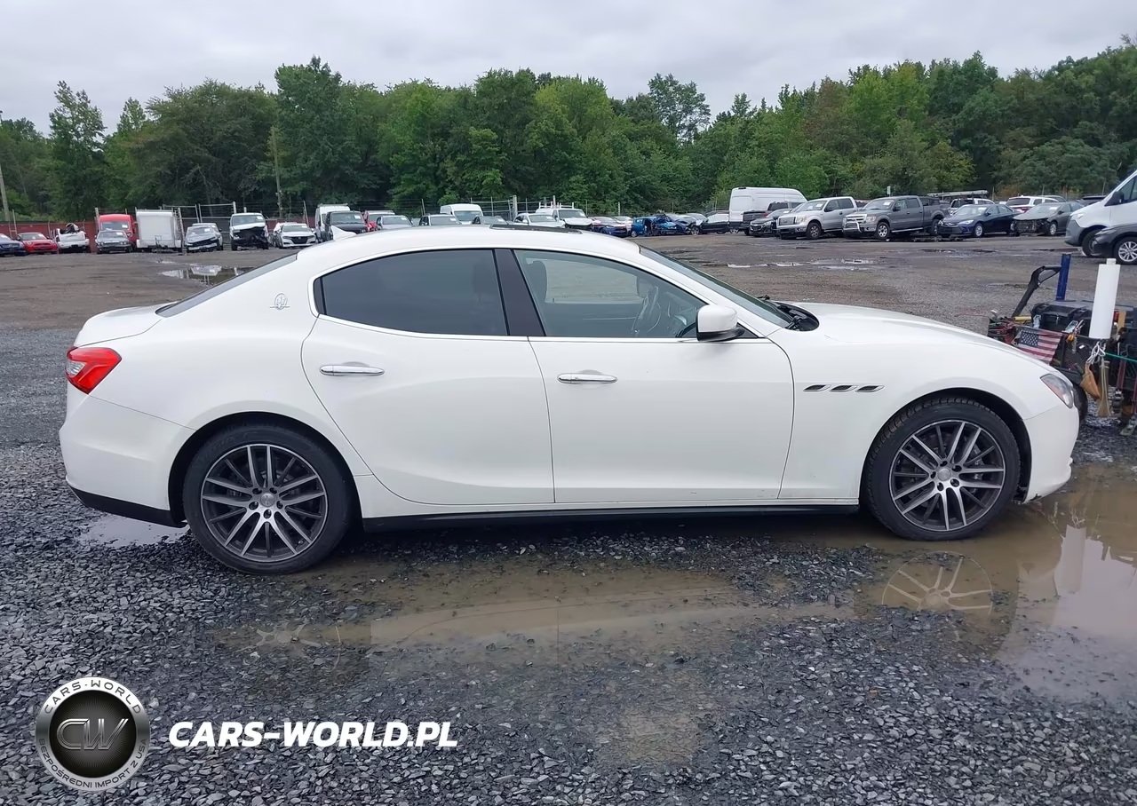 2015 Maserati Ghibli S Q4 VIN:ZAM57RTA5F1136813 - 13