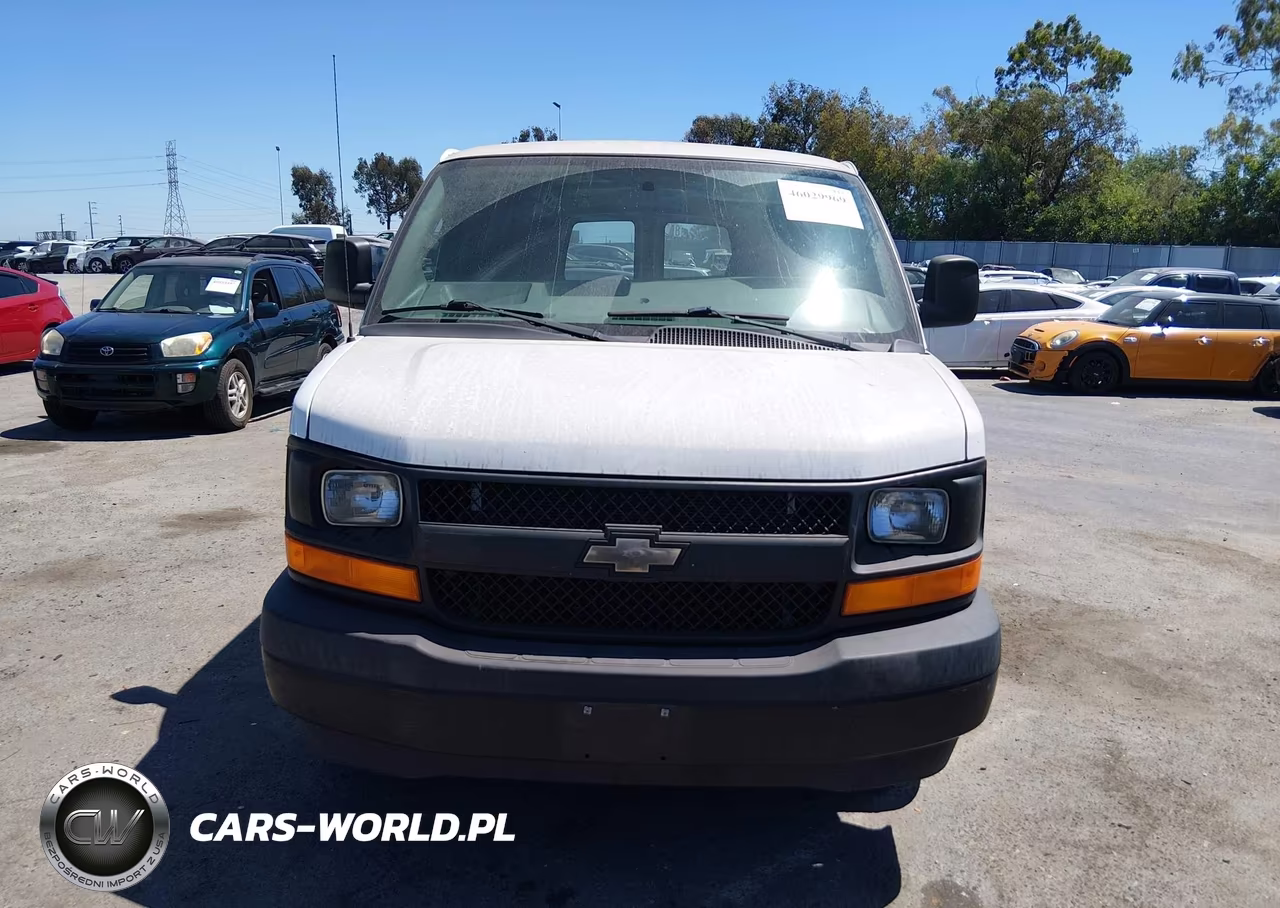 2017 Chevrolet Express 2500 Work Van VIN:1GCWGAFF9H1126953 - 12