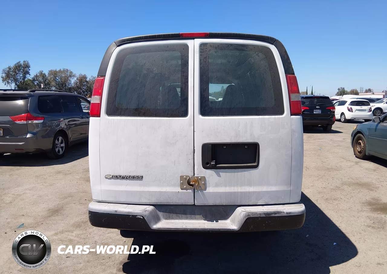 2017 Chevrolet Express 2500 Work Van VIN:1GCWGAFF9H1126953 - 16