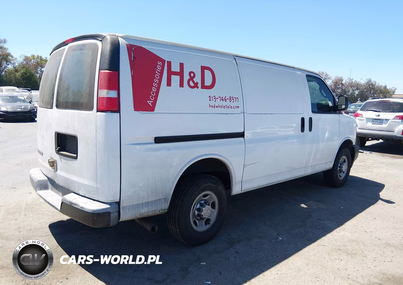 2017 Chevrolet Express 2500 Work Van VIN:1GCWGAFF9H1126953 - 4