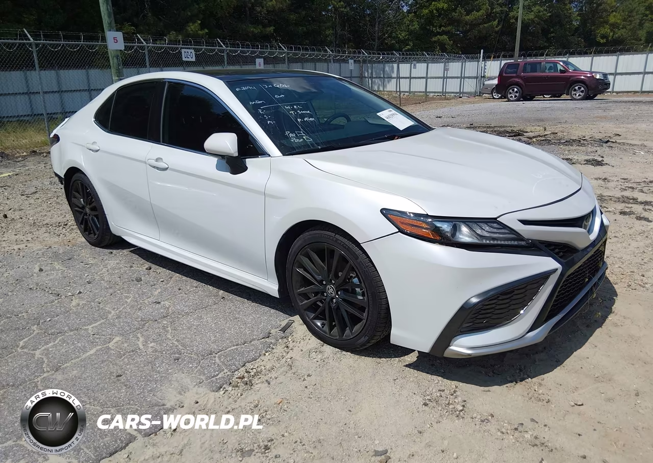 2021 Toyota Camry Xse – zdjęcie 1 z 18