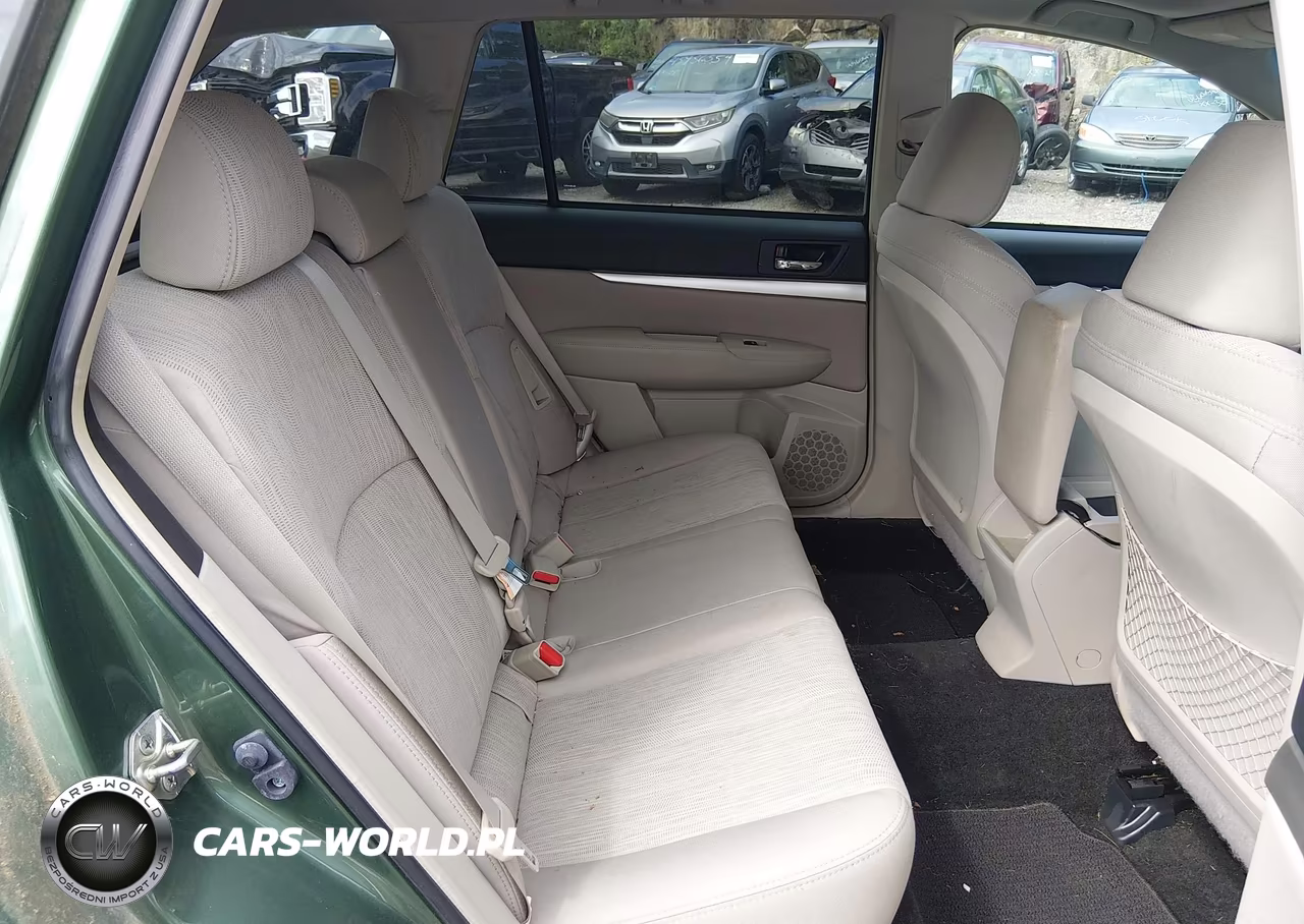 2013 Subaru Outback 2.5I Premium VIN:4S4BRBGC1D3266718 - 8