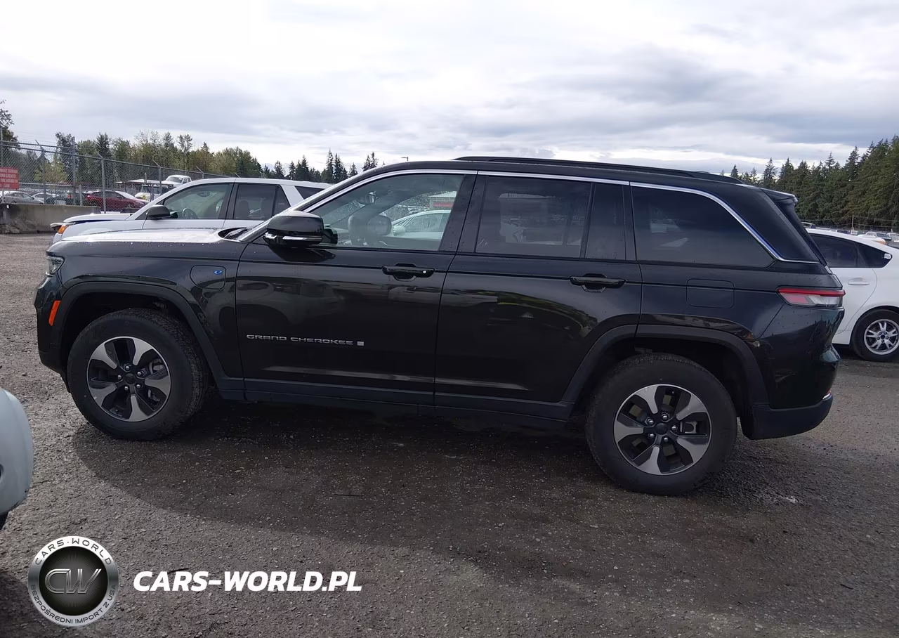 2024 Jeep Grand Cherokee 4Xe VIN:1C4RJYB67RC116540 - 18