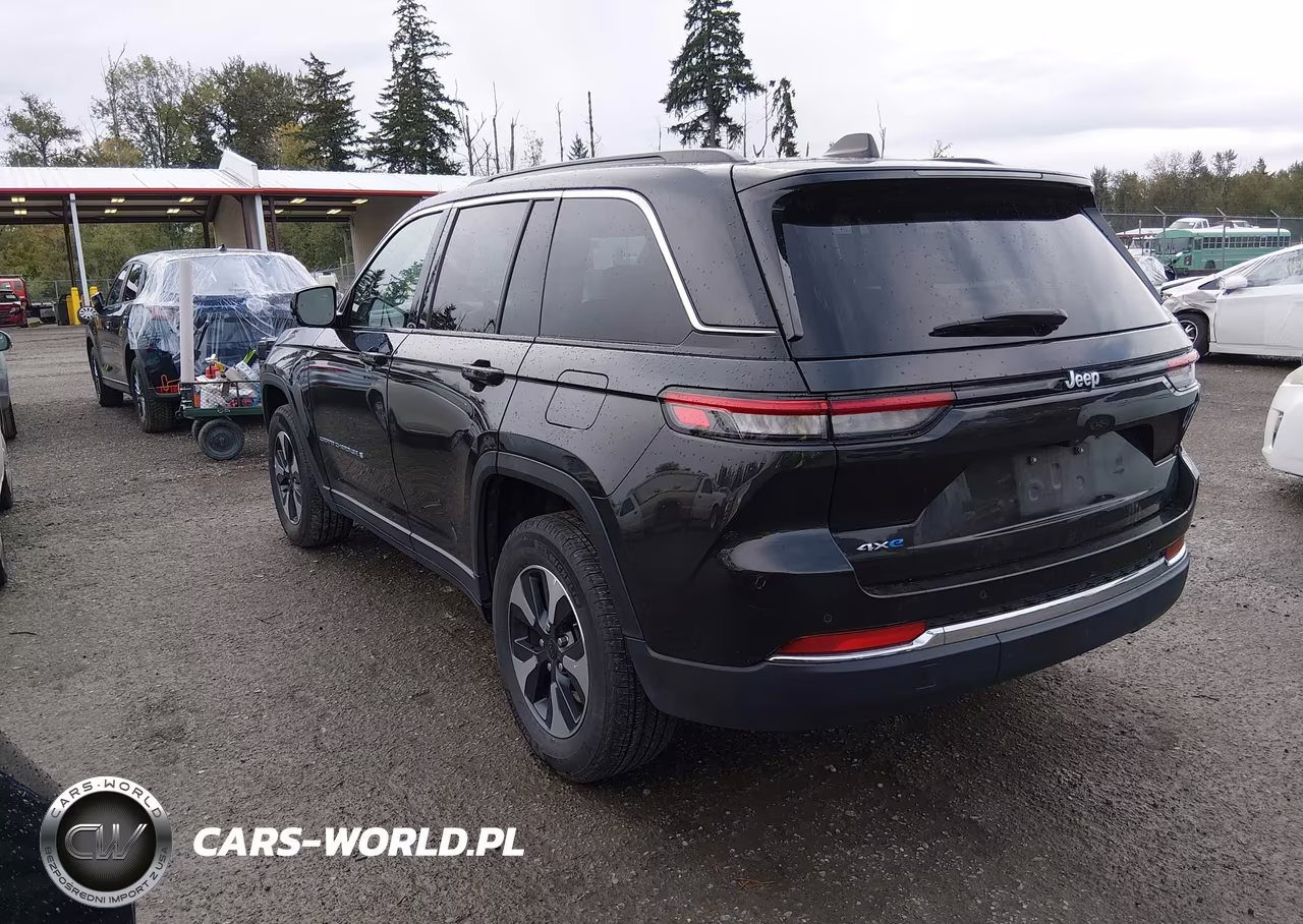 2024 Jeep Grand Cherokee 4Xe VIN:1C4RJYB67RC116540 - 3