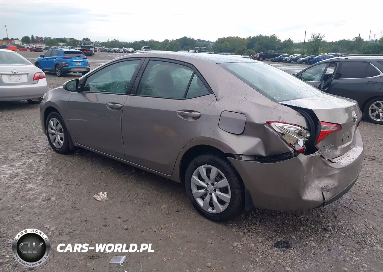 2016 Toyota Corolla Le VIN:2T1BURHE6GC677538 - 3
