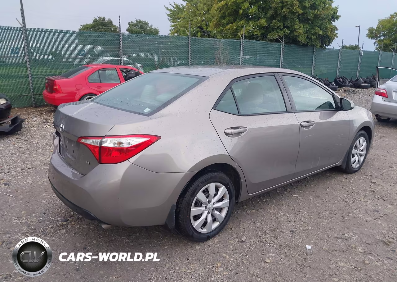 2016 Toyota Corolla Le VIN:2T1BURHE6GC677538 - 4