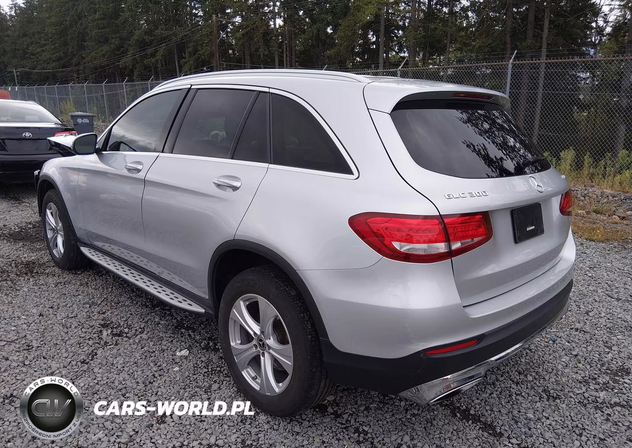 2018 Mercedes-Benz Glc 300 4Matic VIN:WDC0G4KB8JV014793 - 3