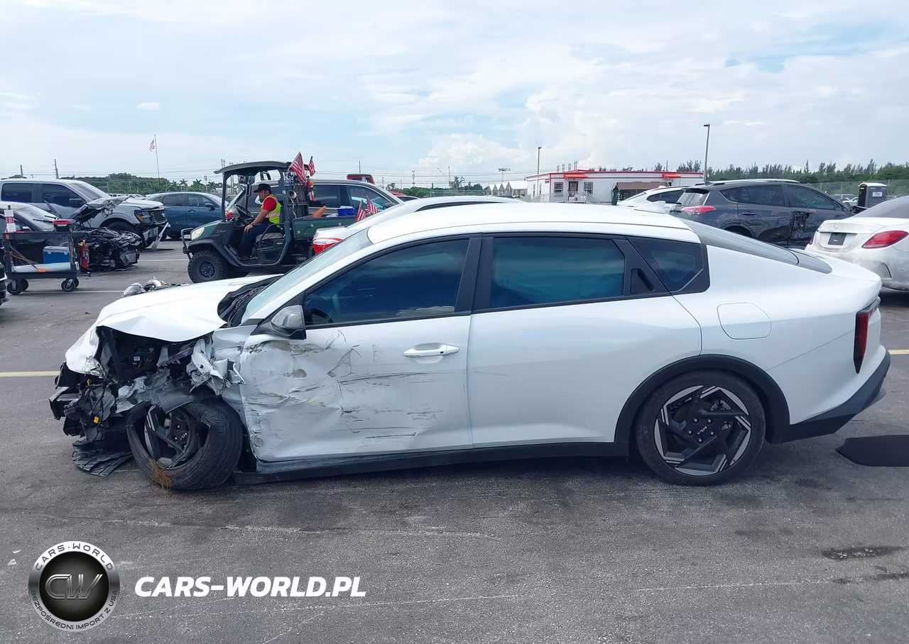 2025 Kia K4 Ex VIN:3KPFU4DE6SE008500 - 14