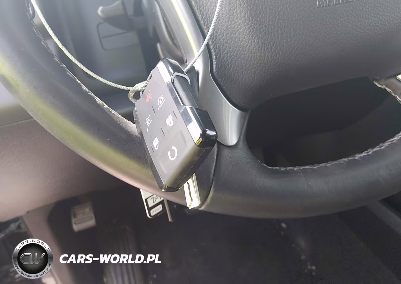 2017 Chevrolet Tahoe Lt VIN:1GNSCBKC8HR185769 - 11