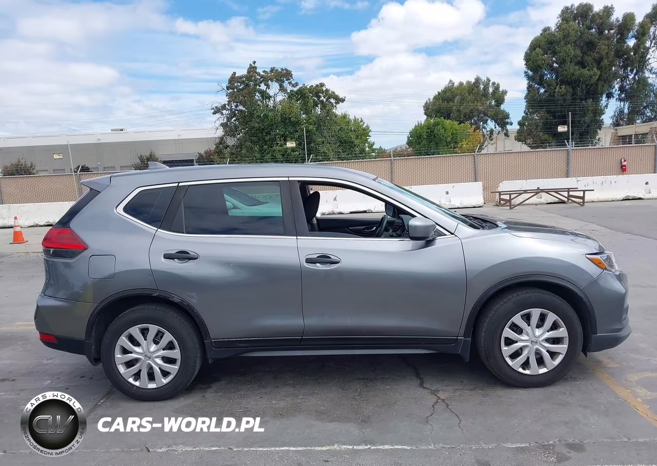 2017 Nissan Rogue S VIN:KNMAT2MT5HP608501 - 13