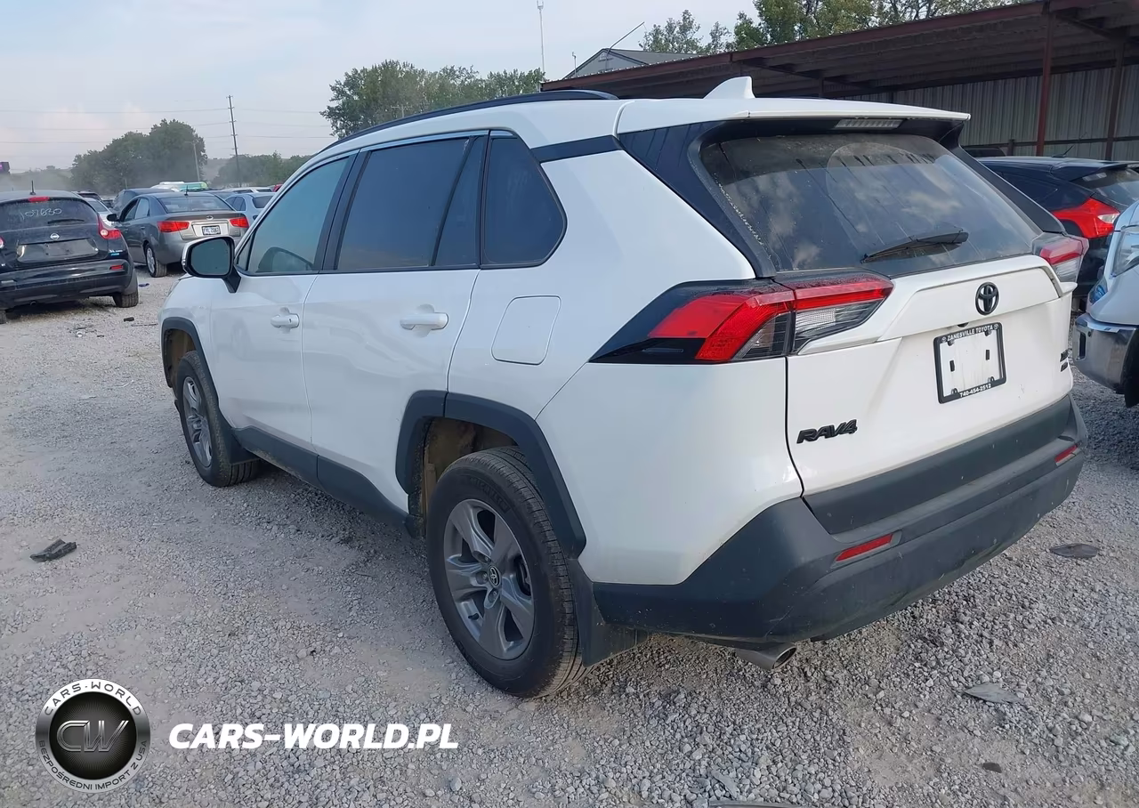 2025 Toyota Rav4 Xle VIN:2T3P1RFV8SW618362 - 3