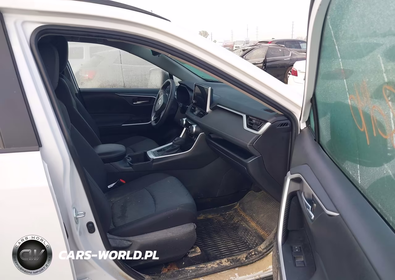 2025 Toyota Rav4 Xle VIN:2T3P1RFV8SW618362 - 5