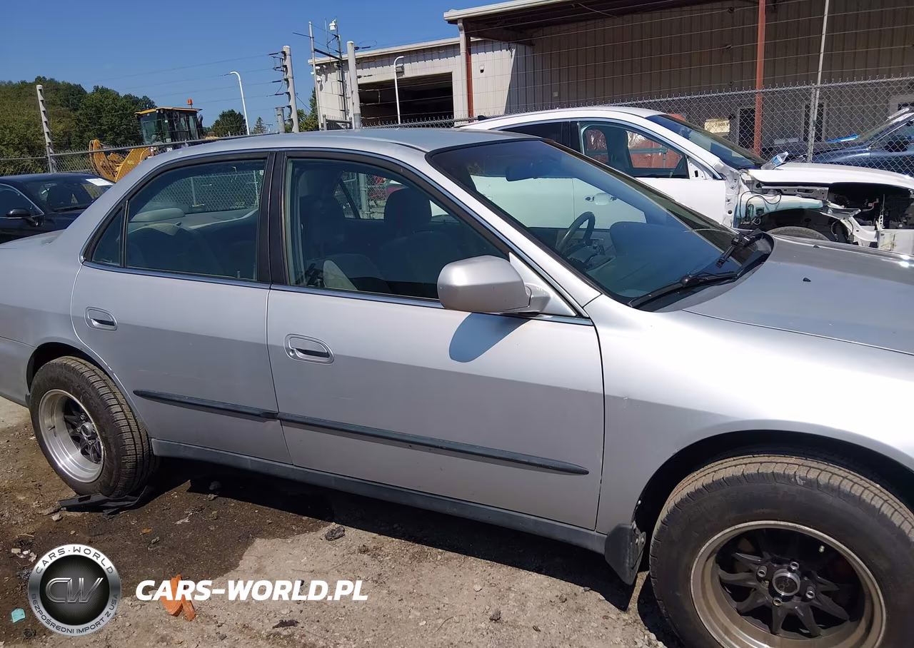 1999 Honda Accord Lx VIN:1HGCG6658XA027399 - 13