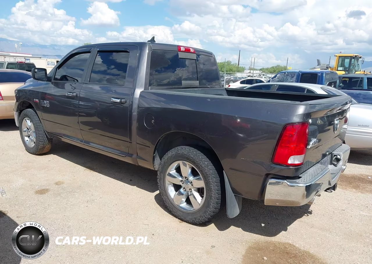 2015 Ram 1500 Big Horn VIN:1C6RR6LT2FS693258 - 3