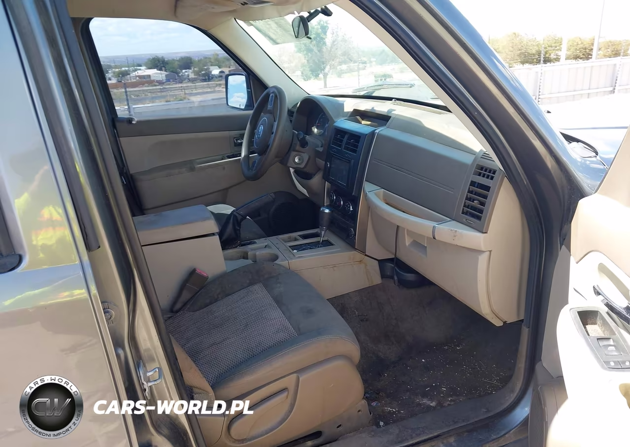 2012 Jeep Liberty Sport VIN:1C4PJLAK9CW115646 - 5