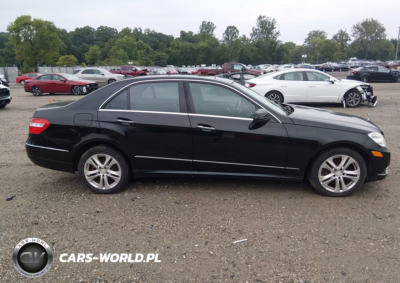 2011 Mercedes-Benz E 350 4Matic VIN:WDDHF8HBXBA303618 - 13
