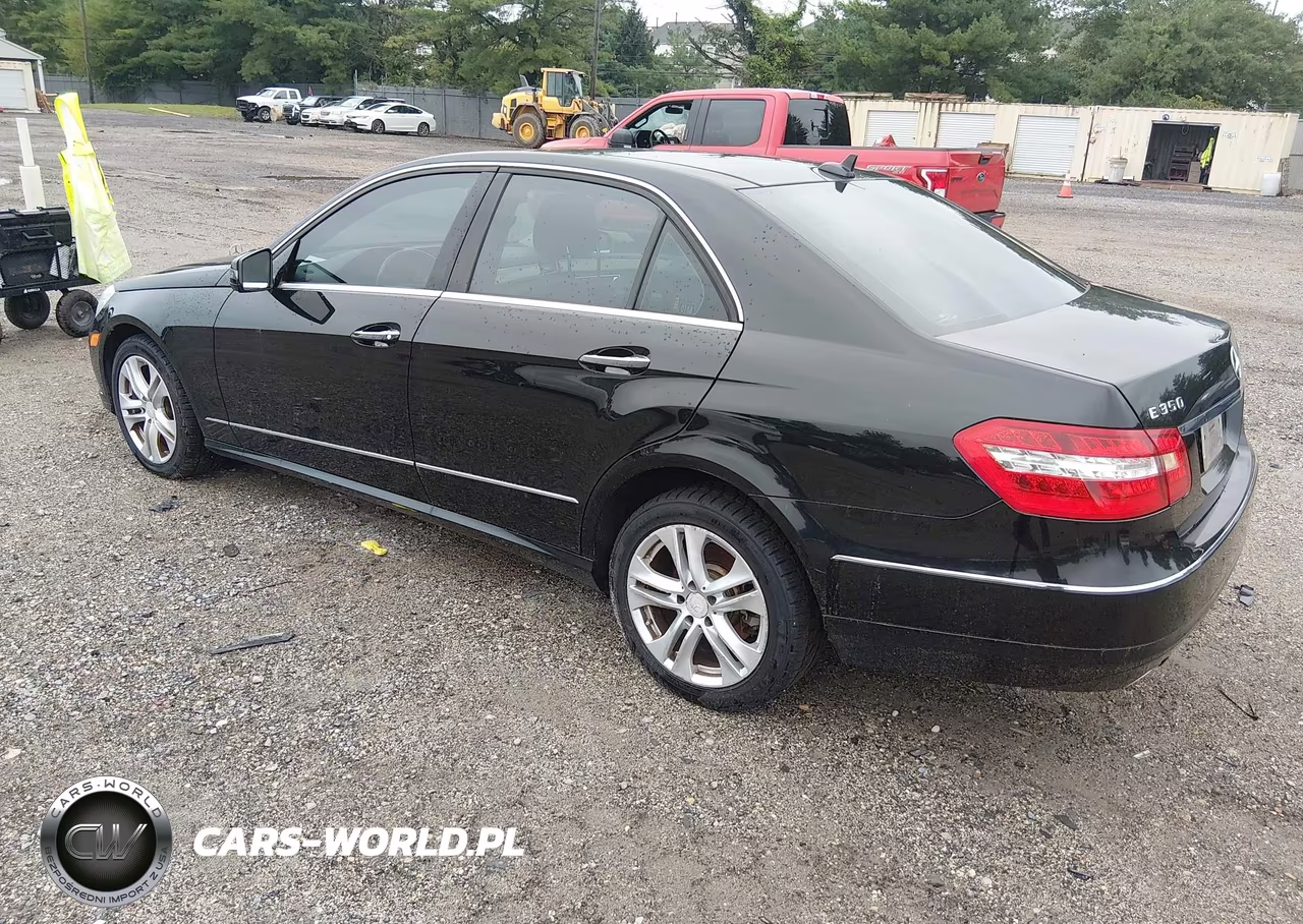 2011 Mercedes-Benz E 350 4Matic VIN:WDDHF8HBXBA303618 - 3