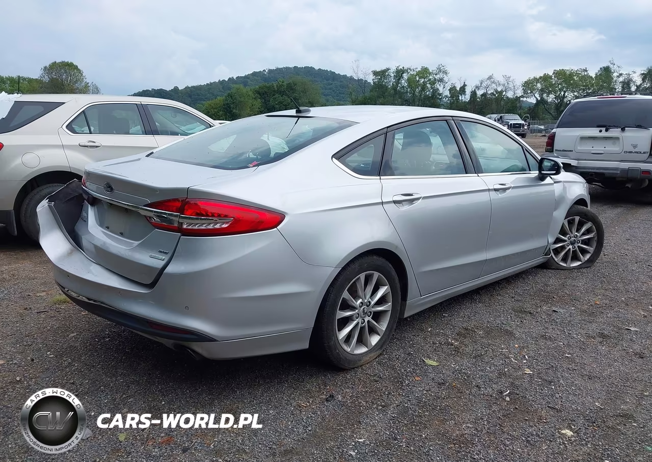 2017 Ford Fusion Se VIN:3FA6P0HD9HR107790 - 4
