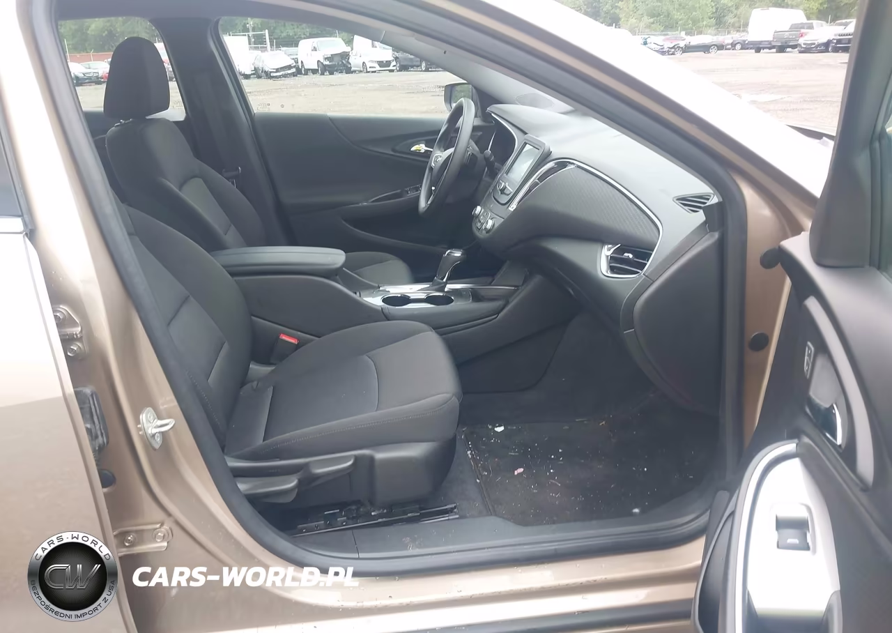 2018 Chevrolet Malibu Lt VIN:1G1ZD5ST1JF210940 - 5