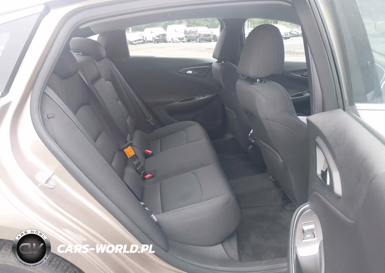 2018 Chevrolet Malibu Lt VIN:1G1ZD5ST1JF210940 - 8