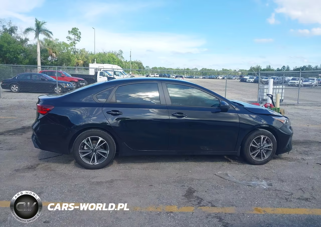 2024 Kia Forte Lxs VIN:3KPF24AD9RE762048 - 13