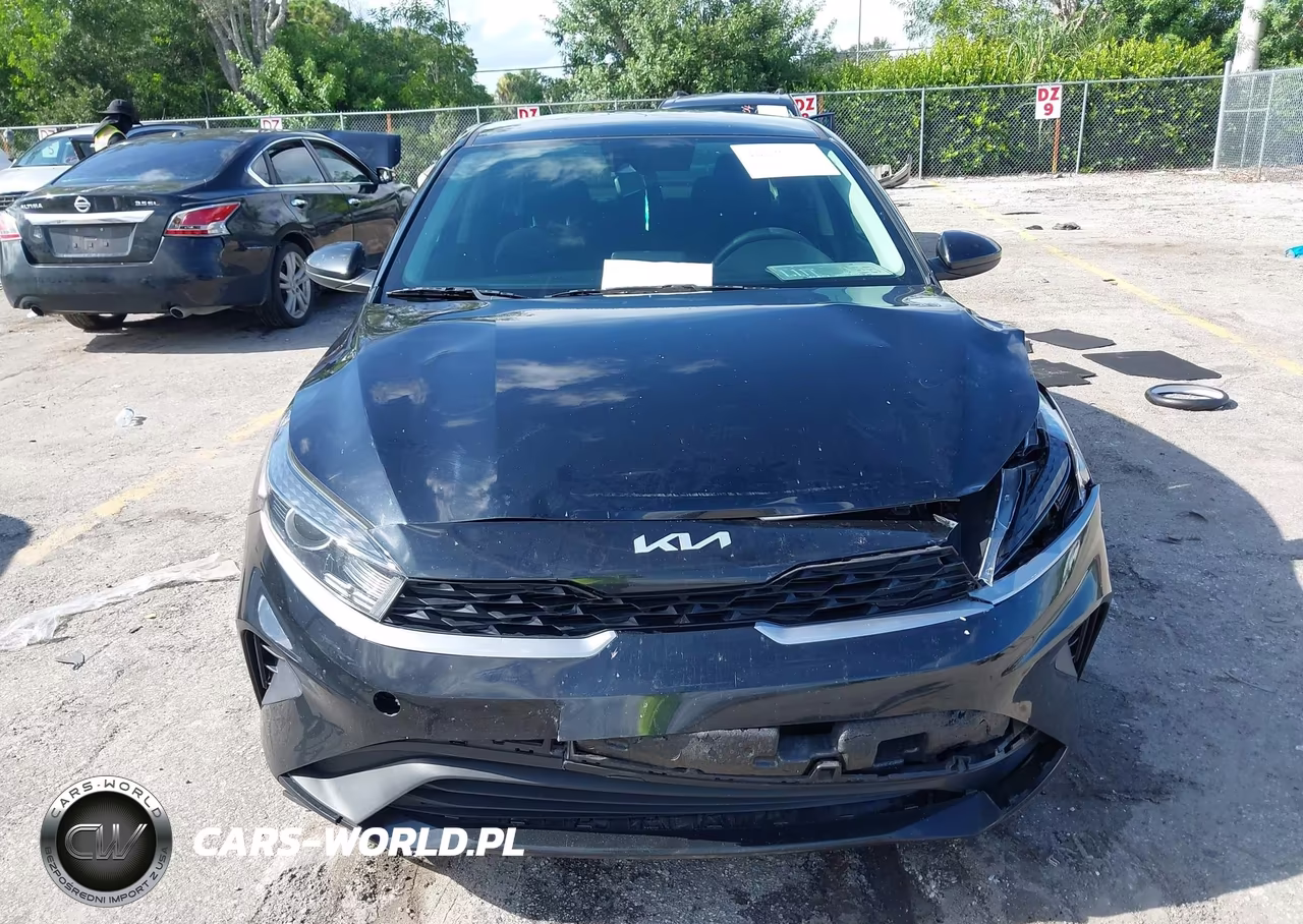 2024 Kia Forte Lxs VIN:3KPF24AD9RE762048 - 6