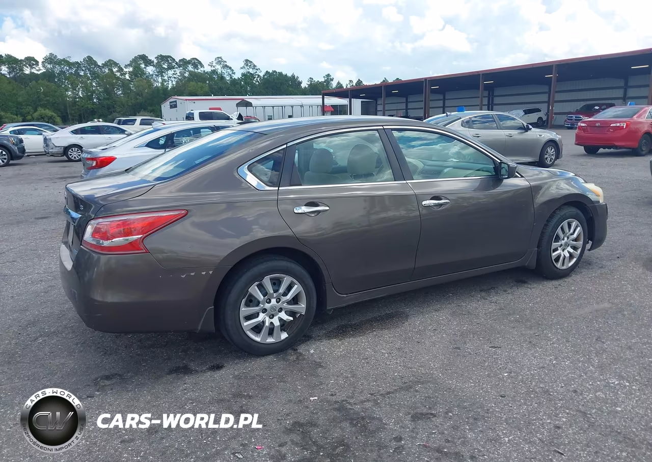 2013 Nissan Altima 2.5 S VIN:1N4AL3AP3DC238718 - 4