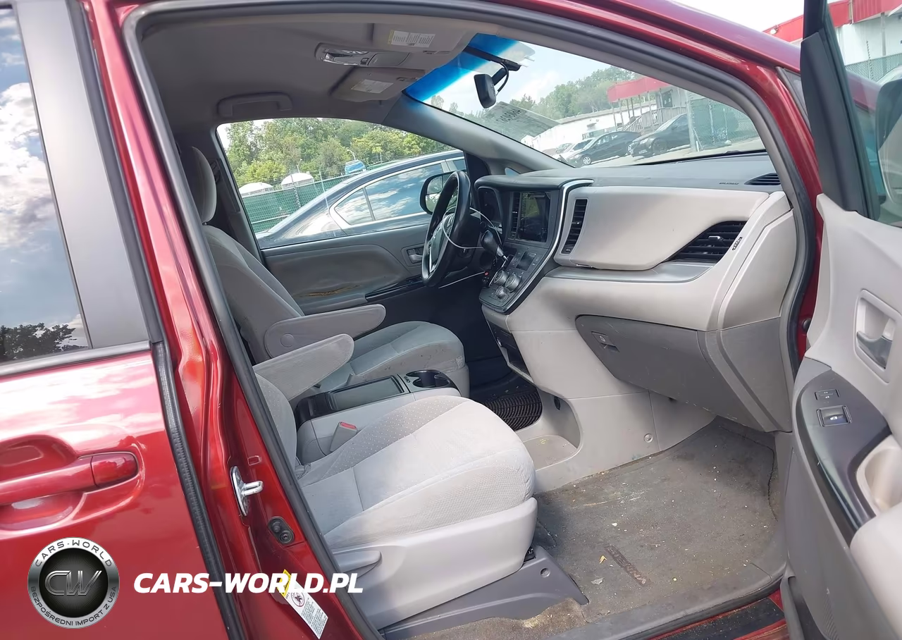 2017 Toyota Sienna Le 8 Passenger VIN:5TDKZ3DC0HS811942 - 5