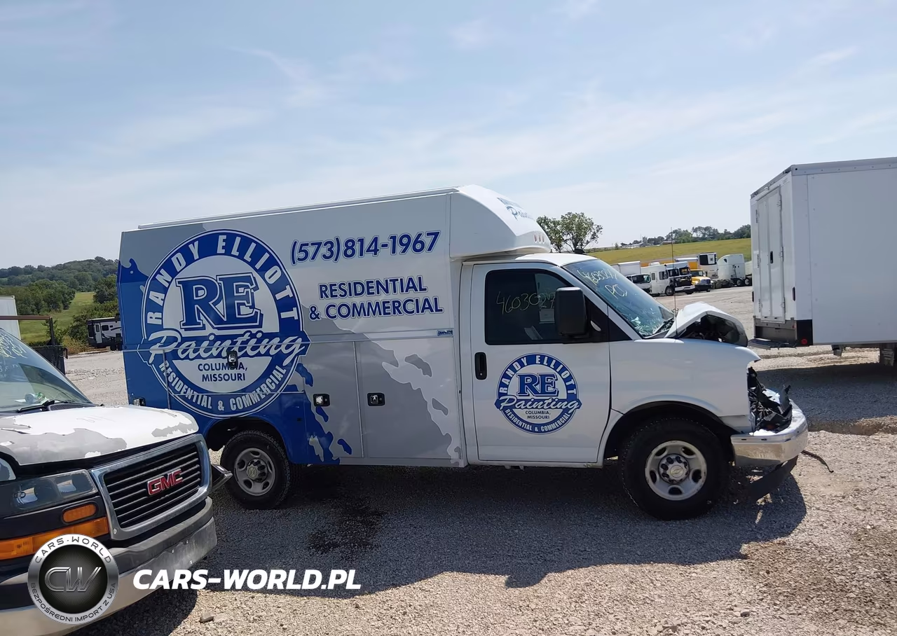 2020 Chevrolet Express Cutaway Work Van VIN:1GB0GRFG3L1227920 - 13