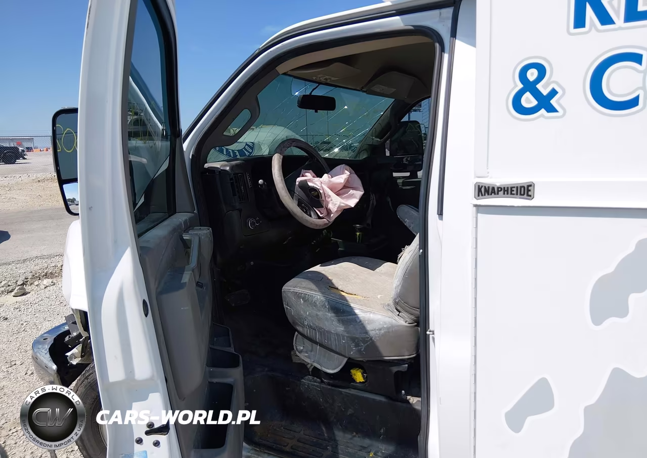 2020 Chevrolet Express Cutaway Work Van VIN:1GB0GRFG3L1227920 - 6