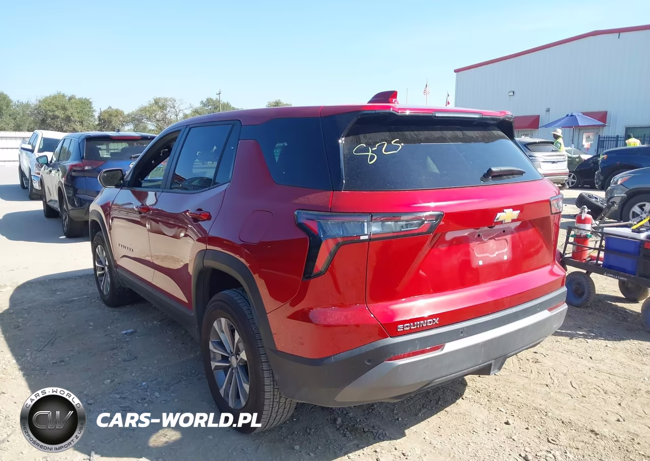 2026 Chevrolet Equinox Fwd Lt VIN:3GNAXHEG8TL208548 - 3