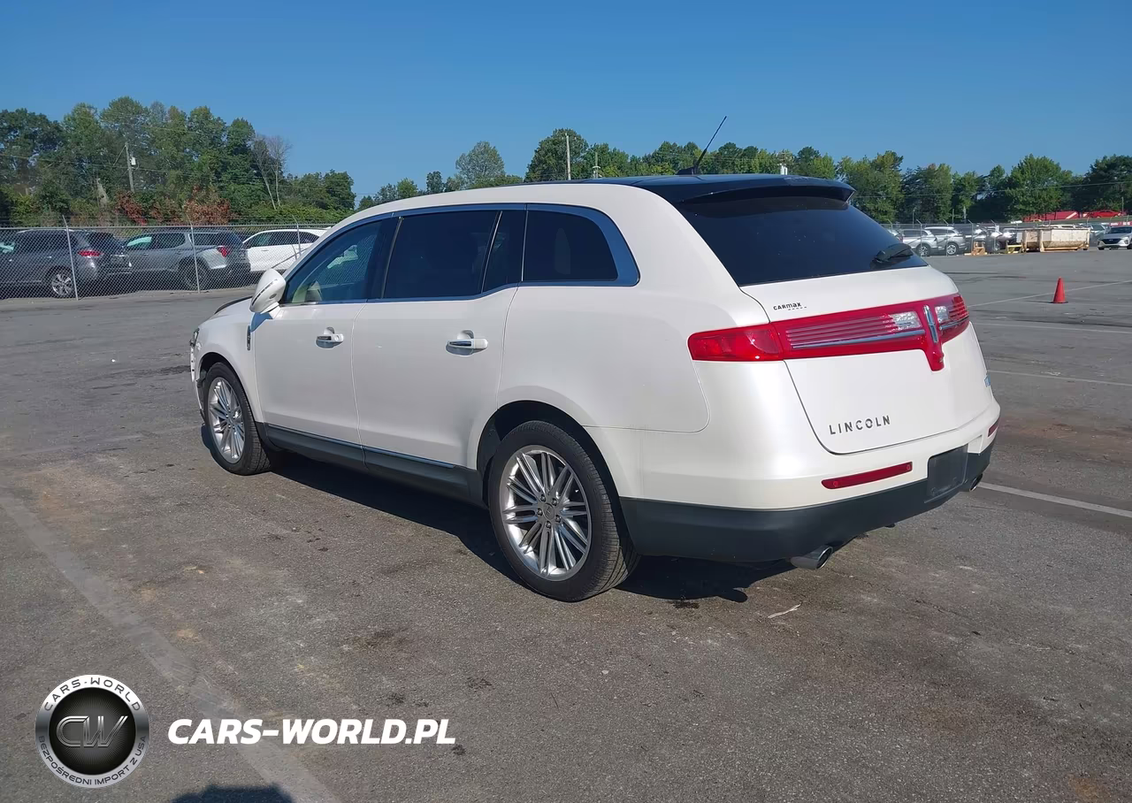 2019 Lincoln Mkt Reserve VIN:2LMHJ5AT2KBL02221 - 3